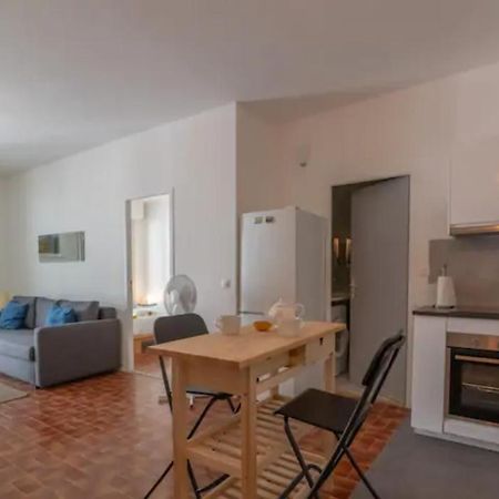 Grand Appartement Lumineux Pour 2 A 4 Personnes A Avignon Intra-Muros Wifi Gratuit Bagian luar foto