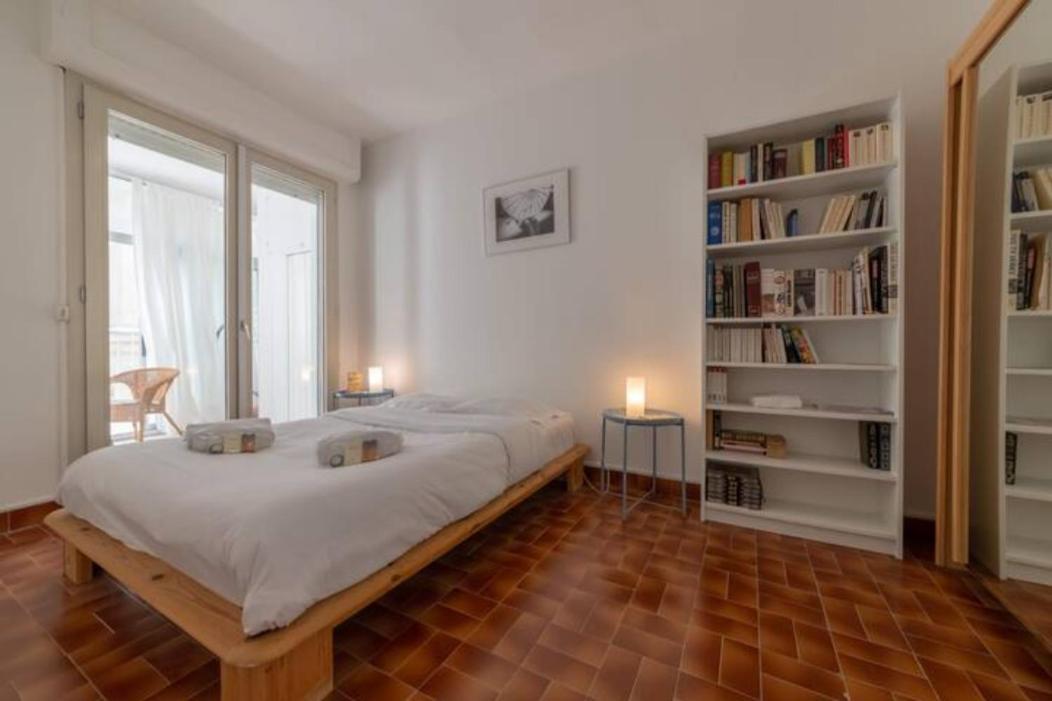Grand Appartement Lumineux Pour 2 A 4 Personnes A Avignon Intra-Muros Wifi Gratuit Bagian luar foto